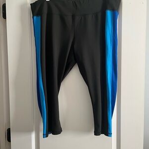 Athletic Works Capris Leggings Black with Blue Stripes